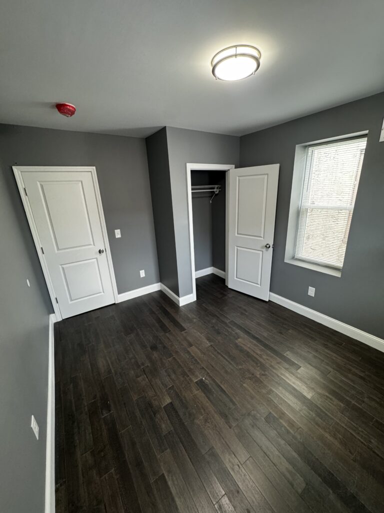 Bedroom 1 (Alt view)